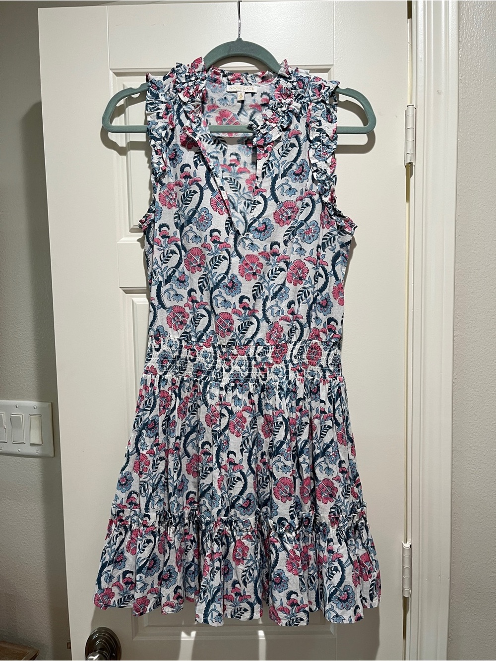 Anna Cate Morgan dress size Medium